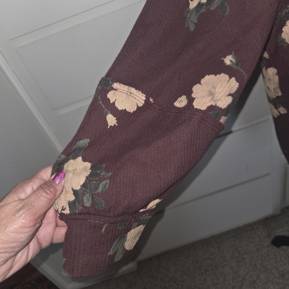 Oversized Floral Knit Top Torrid Size 0 - Picture 3 of 11